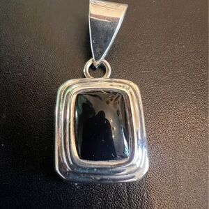 Title
Silpada Sterling Silver Framed Black Onyx Rectangular Pendant